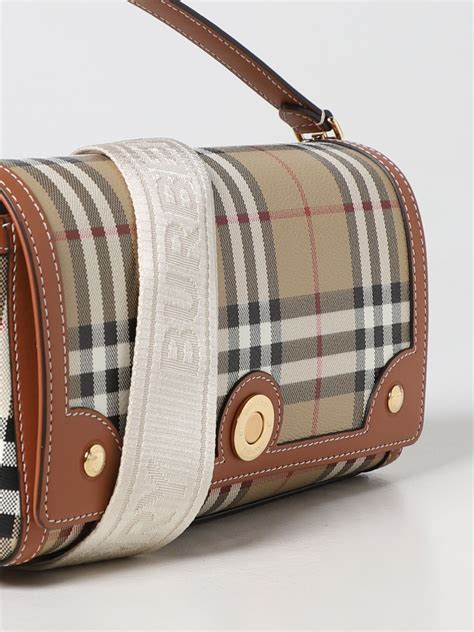 borsa tessuto burberry|Burberry Limited.